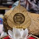 Lá bồ đề chữ đứng trong hộp kính mạ vàng 24K