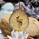 Lá bồ đề chữ đứng trong hộp kính mạ vàng 24K